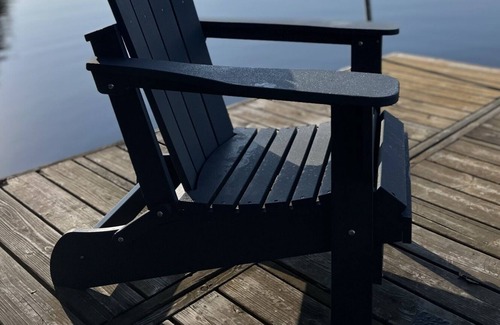 Lac-Sergent Ski Chalet | Lakeside cottage, large private dock