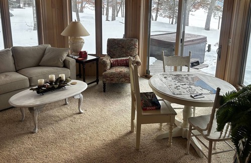 Deerwood House | Lakeside home on beautiful Bay Lake - just south of Ruttgers Resort