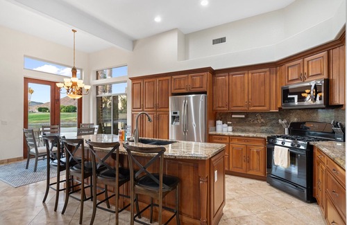 Arrowhead Ranch House | Lakeside home with private patio| Grill | Golf views & Pool Table