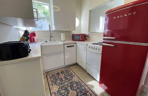 Lake Davis - Greenwood Cottage | Lakeside - Lake Davis Art Deco Cottage 5B