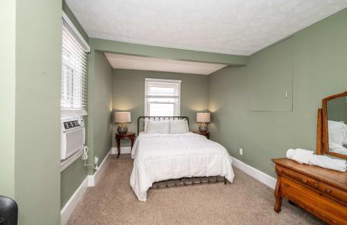 Lakeside Park House | Lakeside Landing - Modern & Chic 3BR Retreat