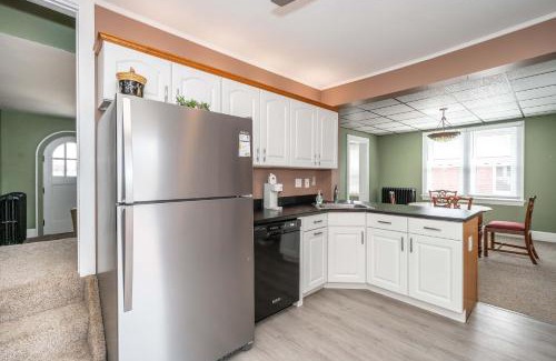 Lakeside Park House | Lakeside Landing - Modern & Chic 3BR Retreat