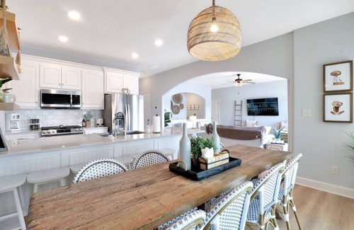 Gravois Mills House | Lakeside Landing- Sleeping 16