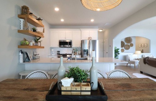 Gravois Mills House | Lakeside Landing- Sleeping 16