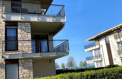 Zamardi Apartment | Lakeside Luxury Apartment