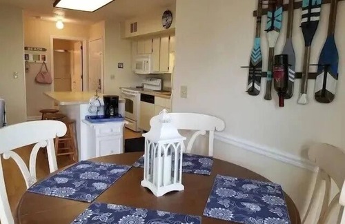 Port Clinton Apartment | Lakeside Retreat- Lake Erie