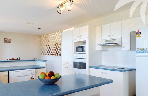Smiths Lake House | Lakeside Retreat @ Smiths Lake