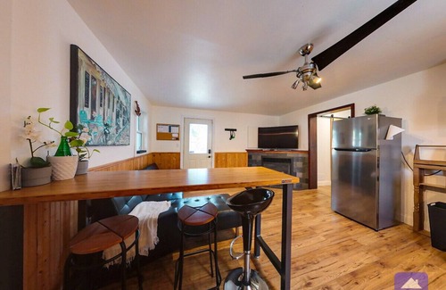 Deseronto House | Lakeside Serenity: Charming 3-Bedroom Retreat