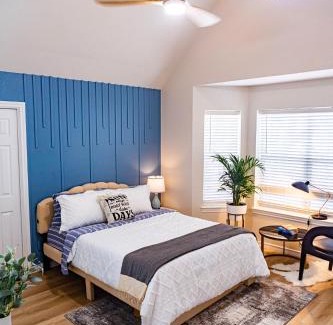 Highland Lake Estates House | Lakeside Serenity! Your Tranquil Retreat