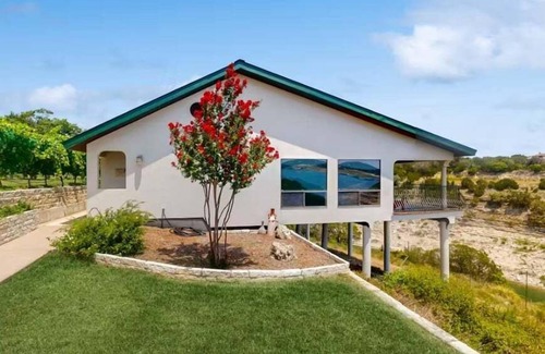 Lago Vista House | Lakeside Shiraz Haus w/Dock & Incredible Views. Rent as 2BR or 4BR w/Next Door Unit