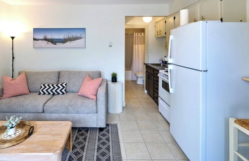 Okanagan-Similkameen Hotel | Lakeside Villa & Nordic Spa
