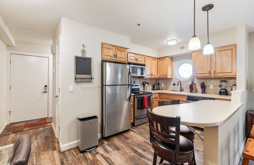 Ogden Condo | Lakeside Village Haven | Pool |Hot Tub |Pickleball