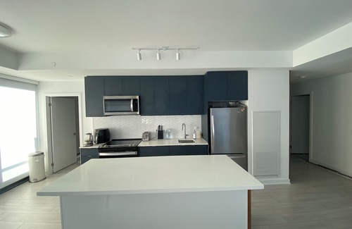 Whitby Condo | Lakeview Apartment