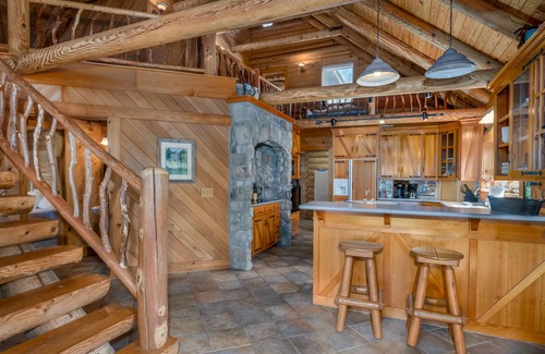 Northport Cabin | Lakeview Cabin Escape: Your Serene Waterside Retreat