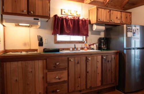 Mead House | Lakeview Cedar Cabin - Striper King - 5