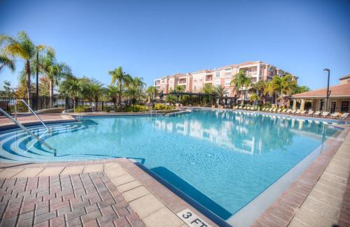 Florida Central Atlantic Coast Apartment | Lakeview Condo Directly Next To Pool Near WDW