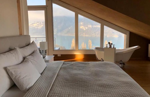 Krattigen Apartment | Lakeview Gem