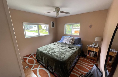 Nelson House | Lakeview home with cozy bedrooms, comfy furniture & beautiful views of lake.
