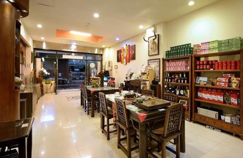 Yuchi House | Lakeview Homestay