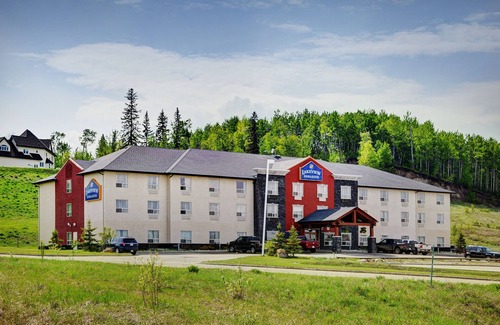 Slave Lake Hotel | Lakeview Inns & Suites - Slave Lake