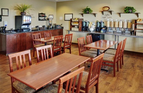 Slave Lake Hotel | Lakeview Inns & Suites - Slave Lake
