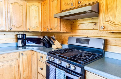 Mammoth Creek Cabin | Lakeview Lodge at Panguitch Lake