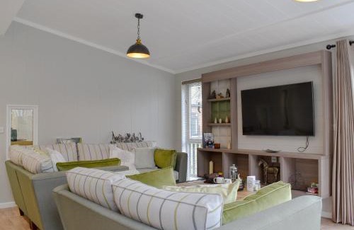 Plaitford House | Lakeview Lodge