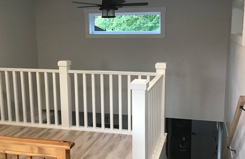 Youbou Apartment | Lakeview Suite with Lake Access