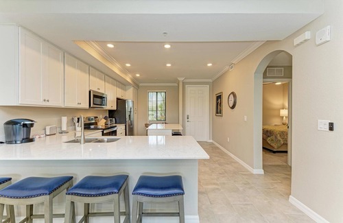 Lakewood Ranch Condo | Lakewood National Stunning1st. floor condo with lake & golf course views