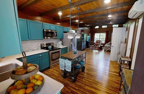 Deep Gap Cabin | Lakin' it Easy! -lakefront-Sleeps 10 -Community po