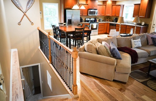 Gilbertsville House | Lakin' Memories- Large Waterfront Home on KY Lake Perfect for Family Gatherings