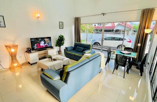 Batu Pahat House | Laksamana Homestay
