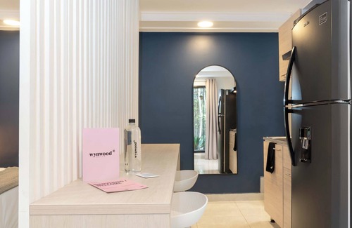Las Lomas I Apartment | Lalinde by Wynwood House