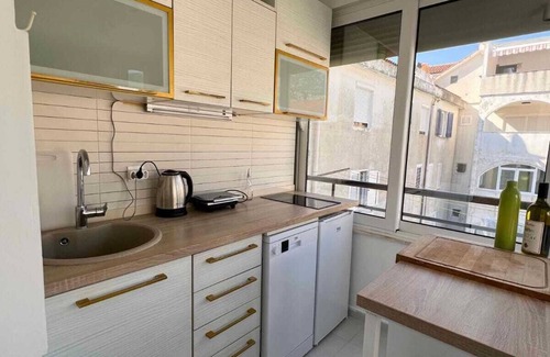 Maini Apartment | Lamada One Bedroom Apartment