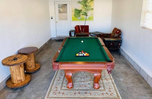 Sikeston House | Lambert’s Homestead. Very Cozy & Clean 5 bed home.