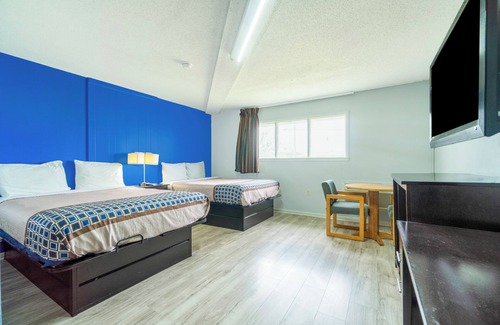 Independence Hotel | Lamplighter Inn By OYO Independence