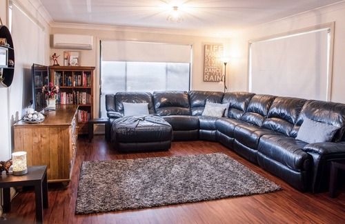 East Tamworth House | Lancaster. Your home away from home (min 2 nights)