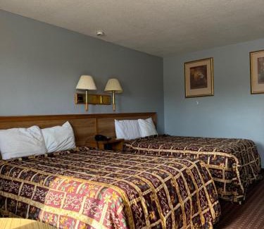 Erie Hotel | Land of Ahs Motor Inn