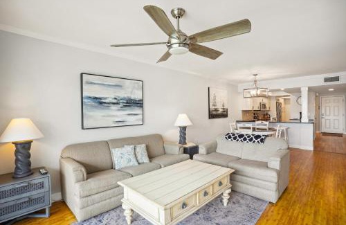 Sunset Beach House | Land's End 5-204 Gulf-Bay Front - Premier