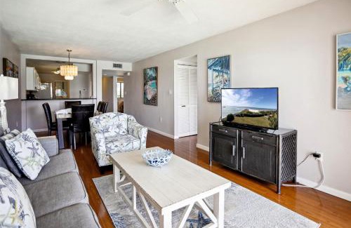 Sunset Beach House | Land's End 5-303 Gulf-Bay Front
