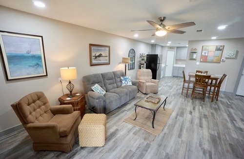 Port O Connor House | LAND'S LUCKY 13 in POC - Pets Add Fees
