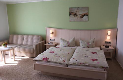 Eimelrod House | Landgasthof Hotel Sauer