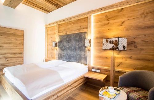 Munchen District House | Landgasthof Schmuck