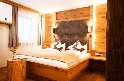 Munchen District House | Landgasthof Schmuck