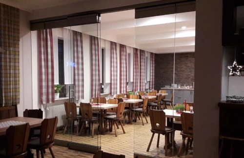 Moosbach Hotel | Landgasthof Zum goldenen Löwen