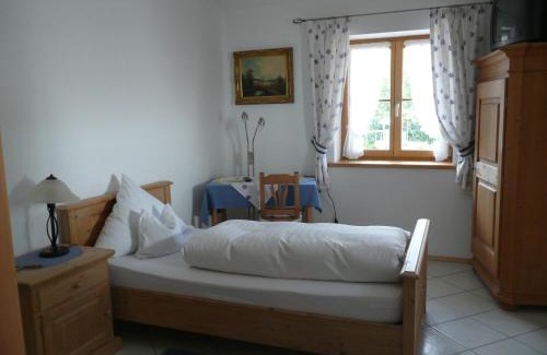 Bad Heilbrunn Bed & Breakfast | Landhaus Caesar - Hotel Garni