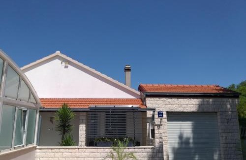 Ruzic House | Landhaus Camelia