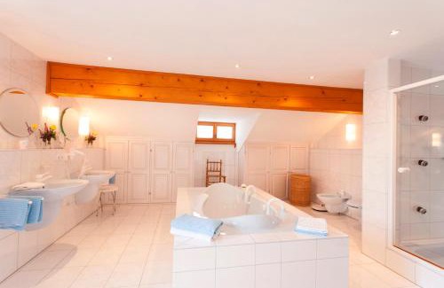 Bad Toelz Apartment | Landhaus Hubertus