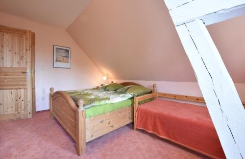 Kroepelin Apartment | Landhauswohnung in Kroepelin mit großem Garten
