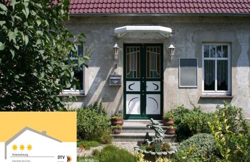 Kroepelin Apartment | Landhauswohnung in Kroepelin mit großem Garten